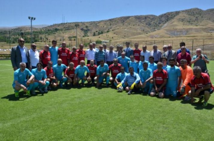 Vali Kahraman, Futbol Turnuvası Kupa Törenine Katıldı